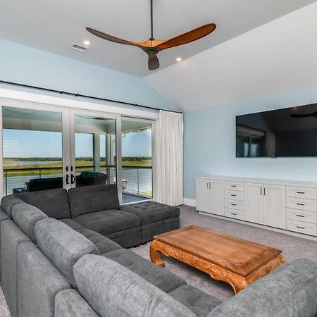 New Waterfront Home With Deep Water Dock Isle of Palms Extérieur photo